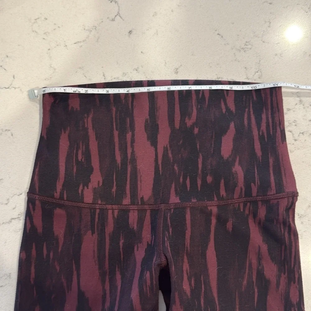 Lululemon- Wunder Under High Rise Crop * Full-On Luon